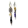 Boucles d'oreilles asymétriques plumes de calligraphie noir Graffiti