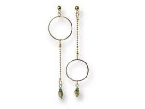 Boucles d'oreilles asymétriques écrous vert Oh la la ! - design artisanal moderne.