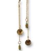 Boucles d'oreilles asymétriques longues écrous vert Oh la la ! - vue de près.