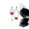 Boucles d'oreilles dépareillées écrous émail rouge Oh la la !