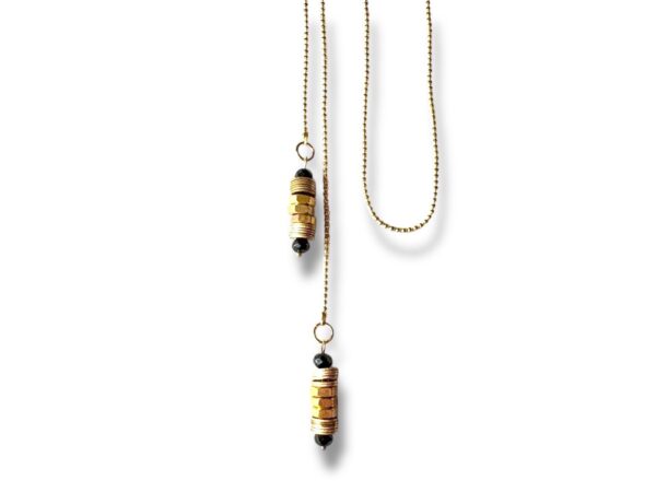 Collier cravate écrous noir Oh la la ! de Margaux Coquelicot.