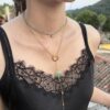 Collier long pierre bleu ciel, doré.