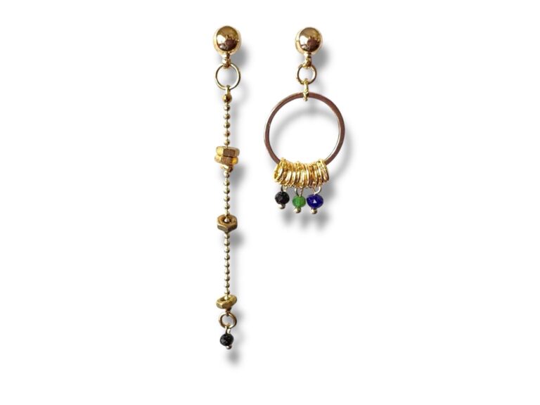 Boucles d'oreilles dépareillées noir de la collection Oh la la !