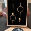Boucles d'oreilles écrous asymétriques rond rouge Oh la la !