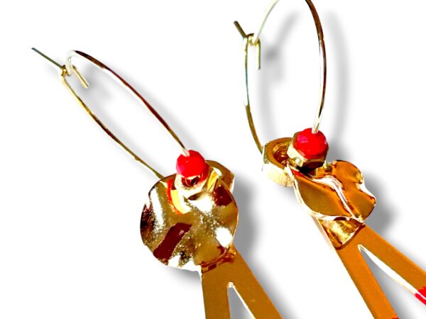 Boucles d'oreilles créoles écrous triangle émail rouge Oh la la !