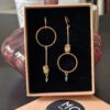 Boucles d'oreilles écrous asymétriques rond vert Oh la la !